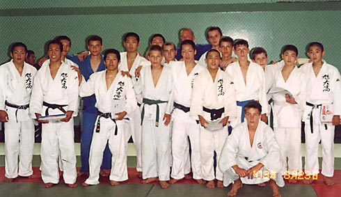 Сахалинская Ассоциация клубов самбо и дзюдо принимает гостей из Японии, август 2003