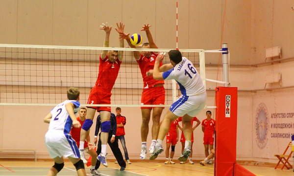 Первый тур чемпионата России 2011/12