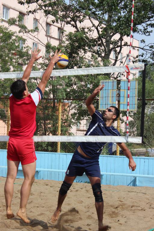 Второй тур чемпионата области по пляжному волейболу