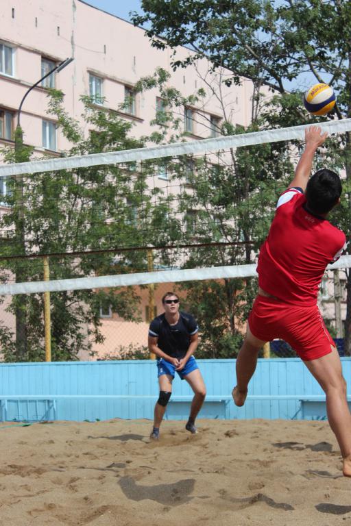Второй тур чемпионата области по пляжному волейболу