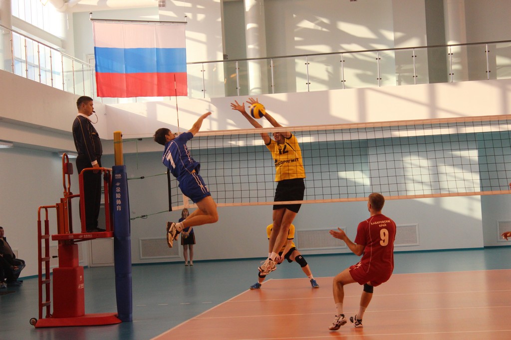 Первый тур чемпионата России