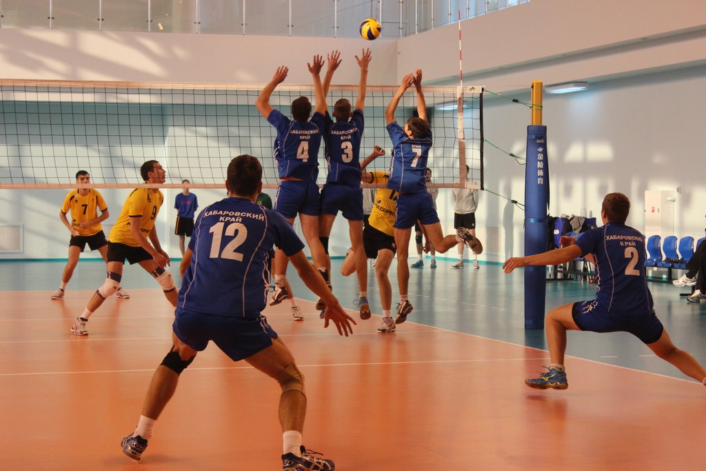 Первый тур чемпионата России