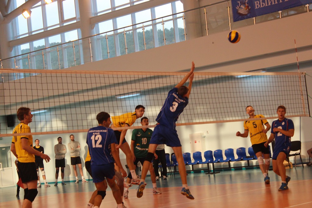 Первый тур чемпионата России