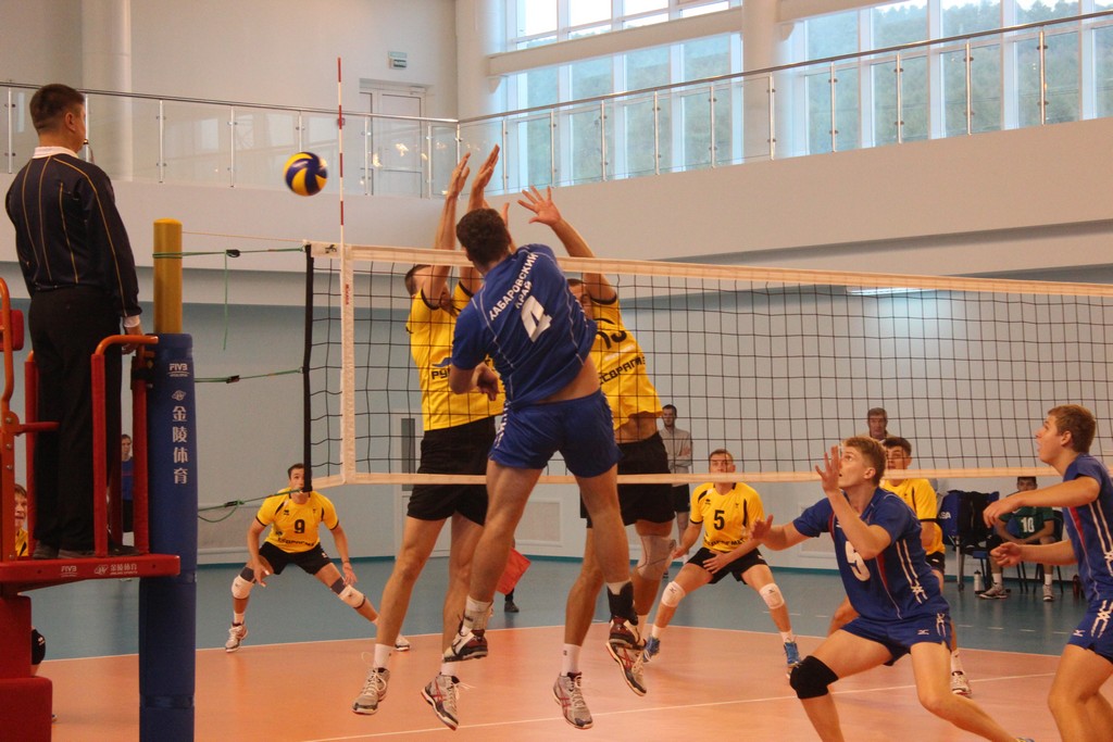 Первый тур чемпионата России