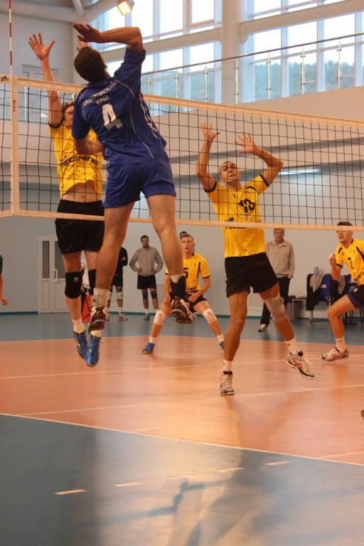 Первый тур чемпионата России