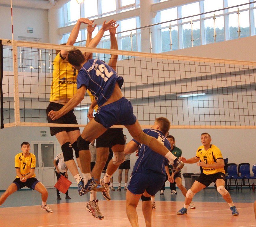 Первый тур чемпионата России