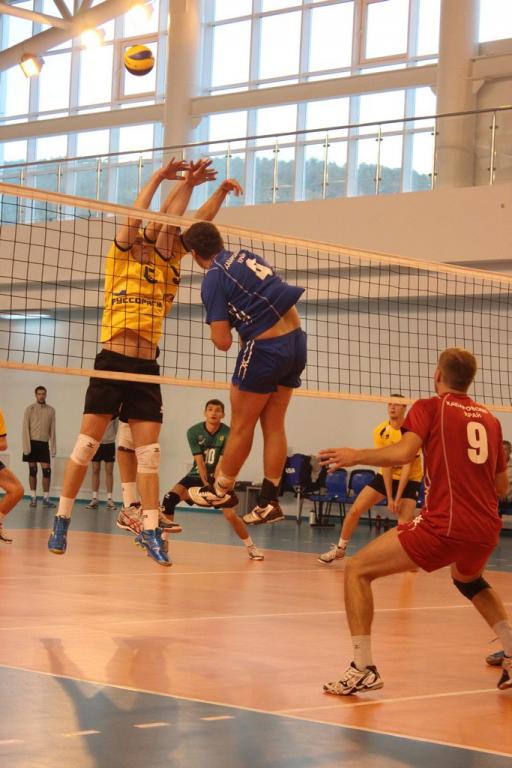 Первый тур чемпионата России