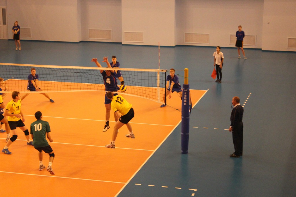 Первый тур чемпионата России