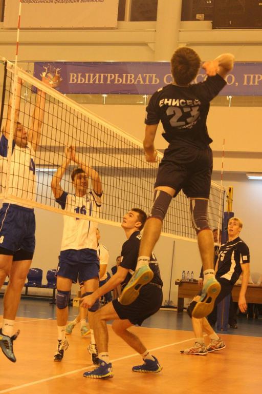 Первый тур чемпионата России