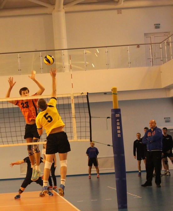 Первый тур чемпионата России