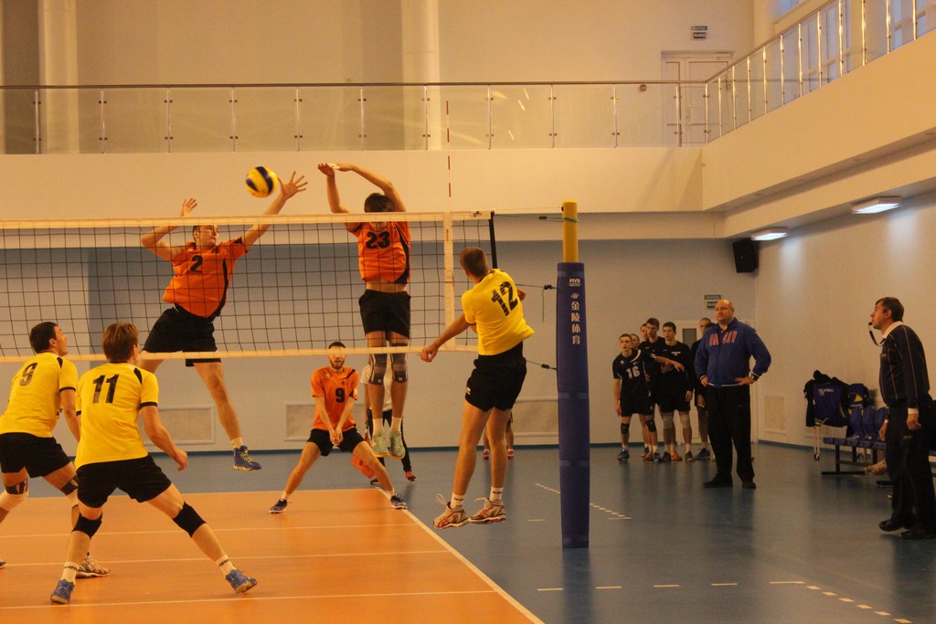 Первый тур чемпионата России