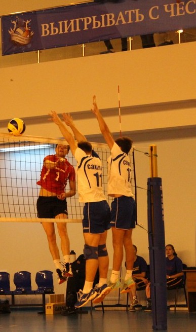 Первый тур чемпионата России