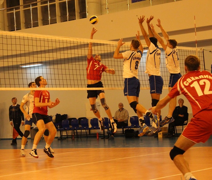 Первый тур чемпионата России