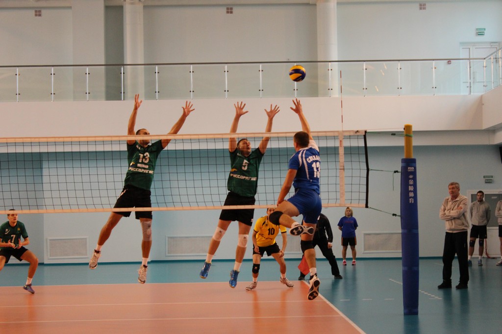 Первый тур чемпионата России