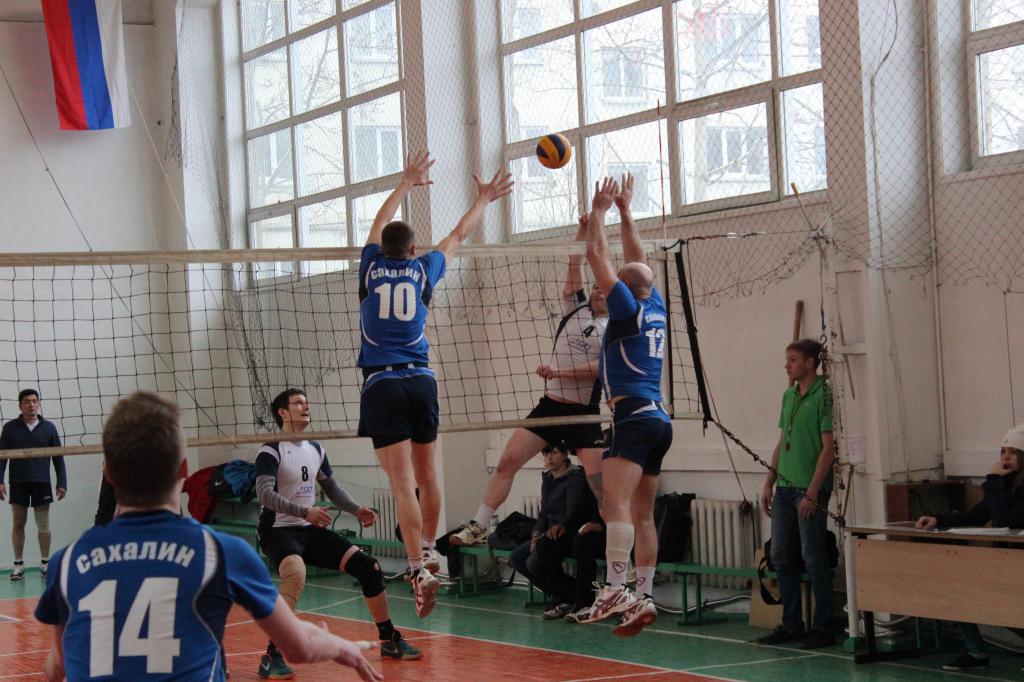 Чемпионат Южно-Сахалинска по волейболу среди мужских команд