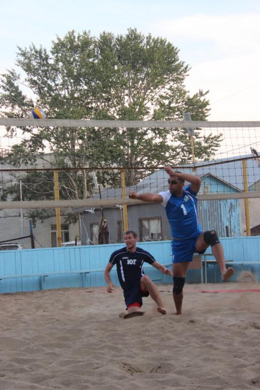 Второй тур чемпионата области по пляжному волейболу