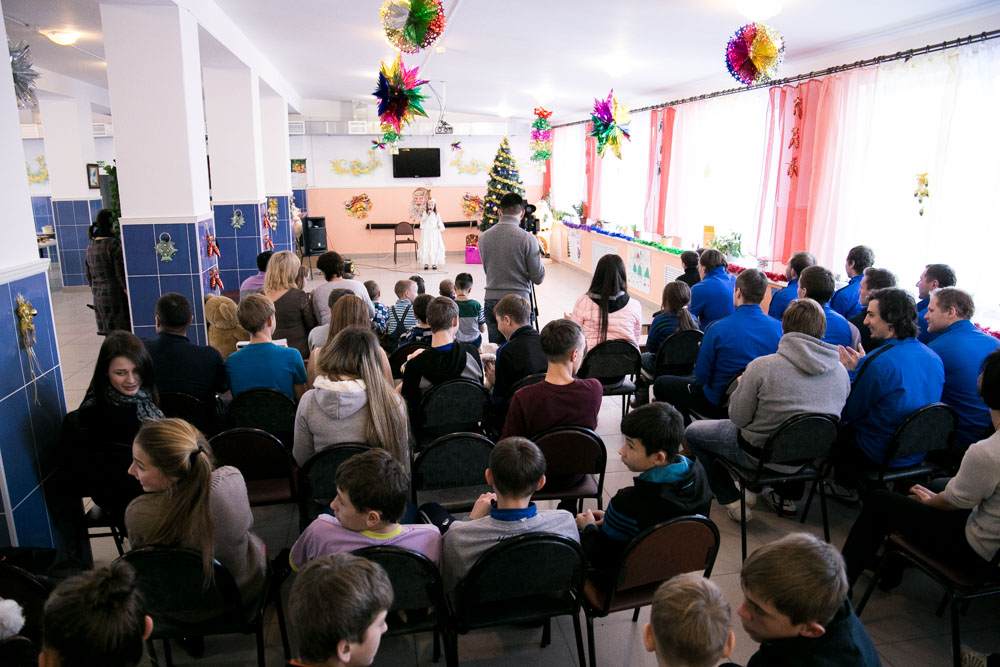 ХК ПСК "Сахалин" в гостях в Троицком детском доме