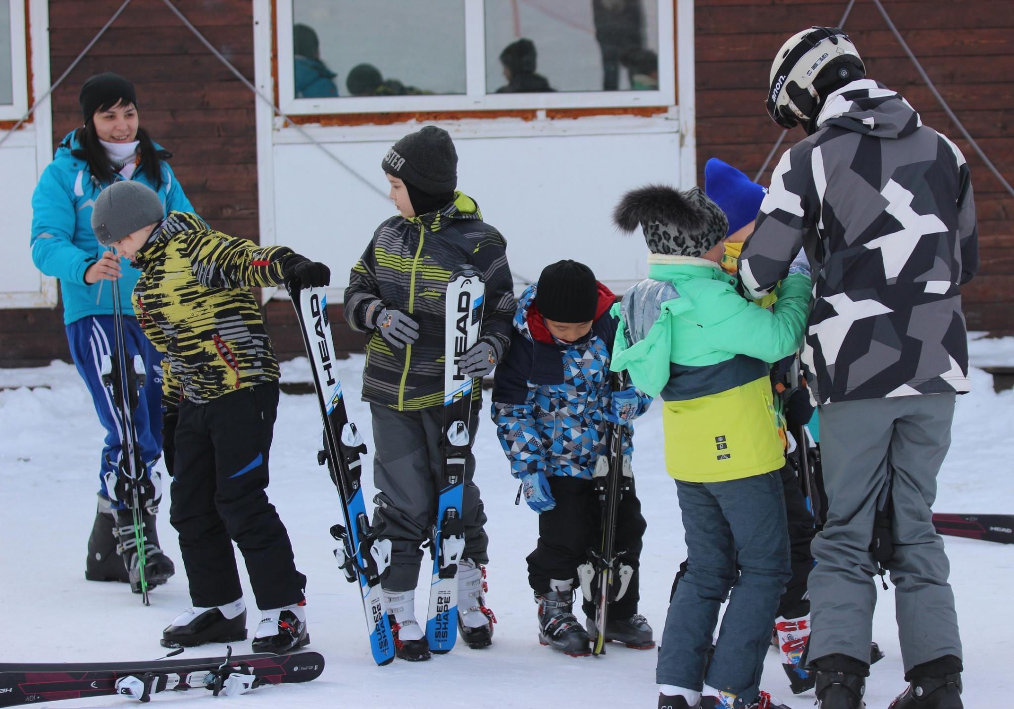 Старт проекта "Горные лыжи в школу"