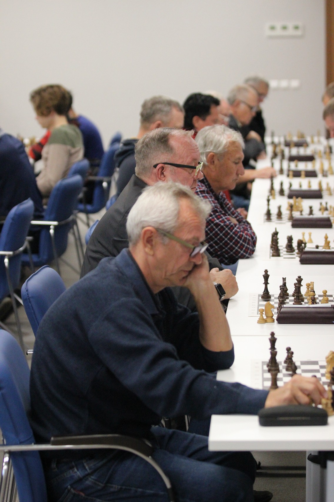 Турнир поколений по шахматам