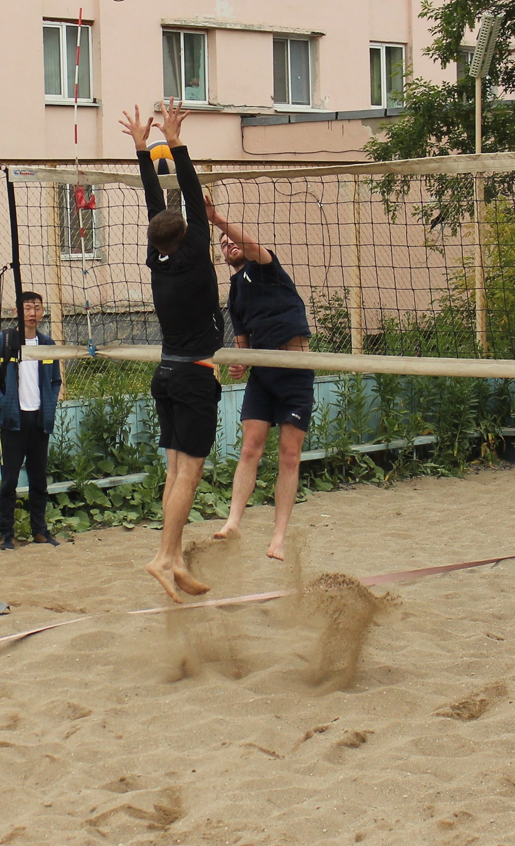 Первый тур чемпионата области по пляжному волейболу