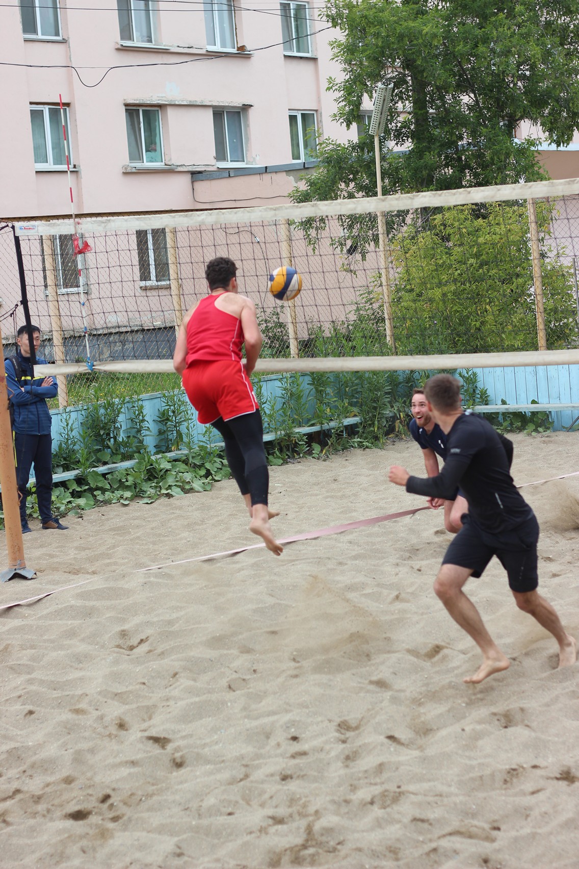 Первый тур чемпионата области по пляжному волейболу