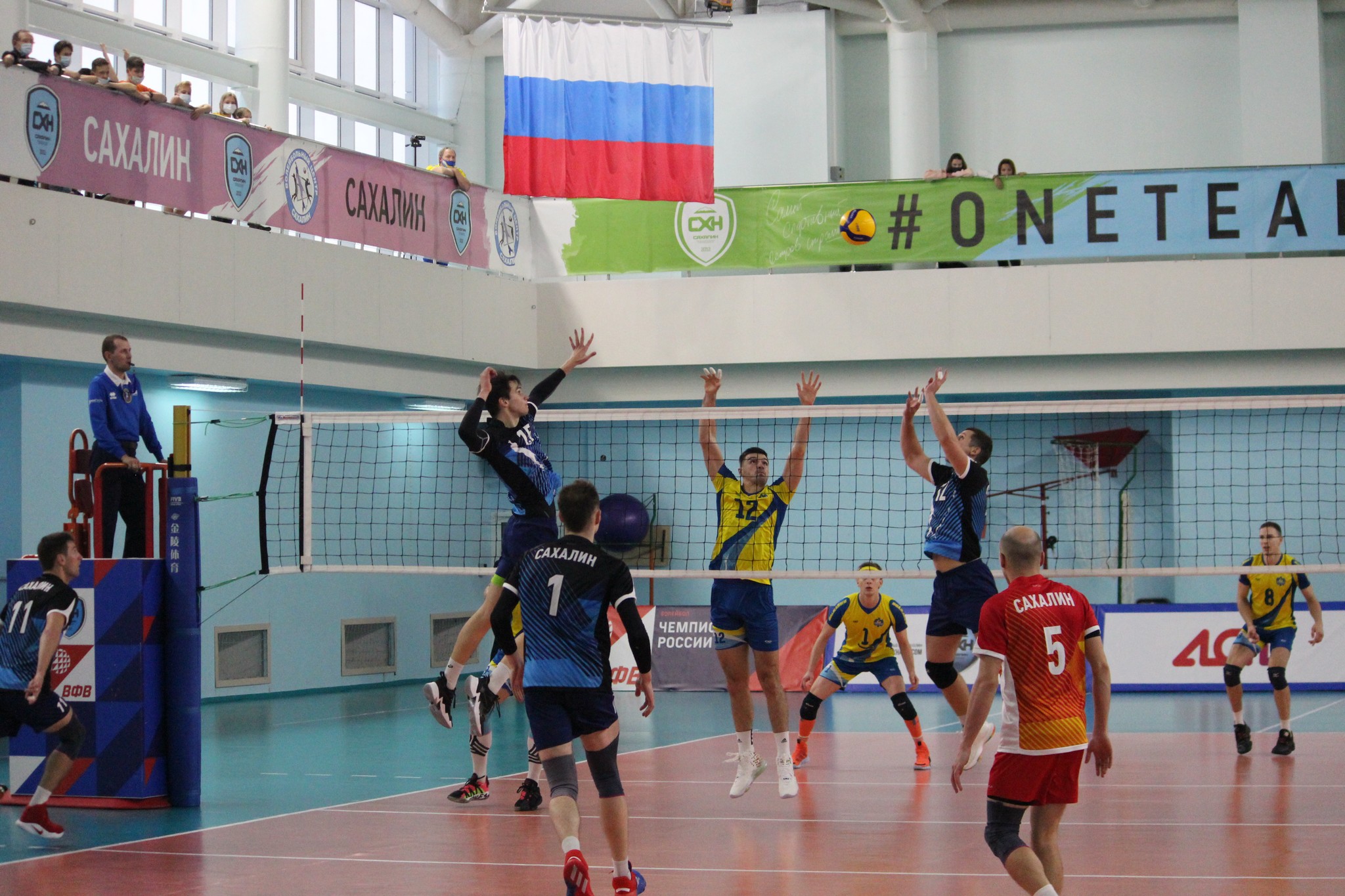 "Элвари-Сахалин" - "Волжанин" (03.11.2020)