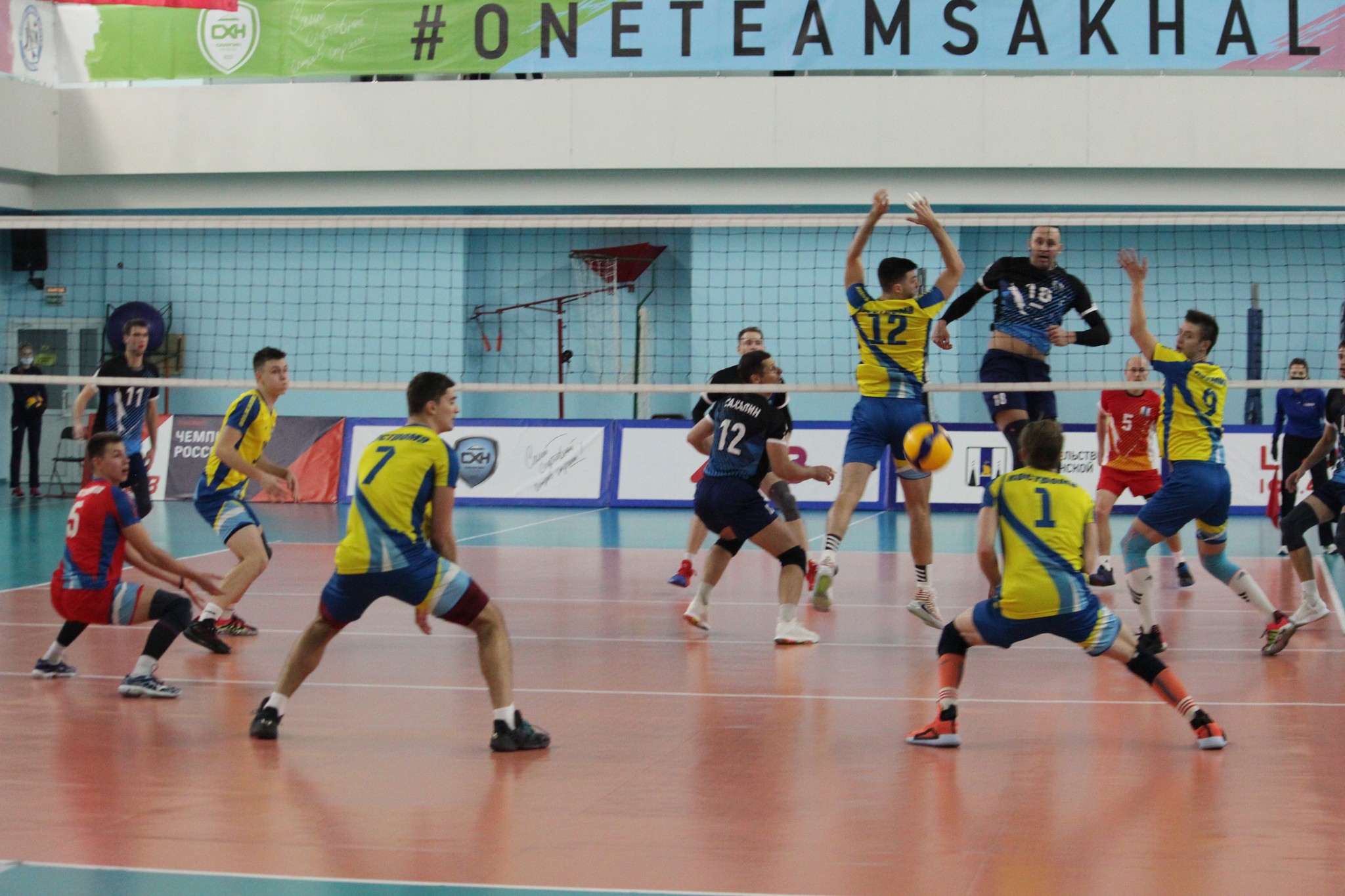 "Элвари-Сахалин" - "Волжанин" (03.11.2020)