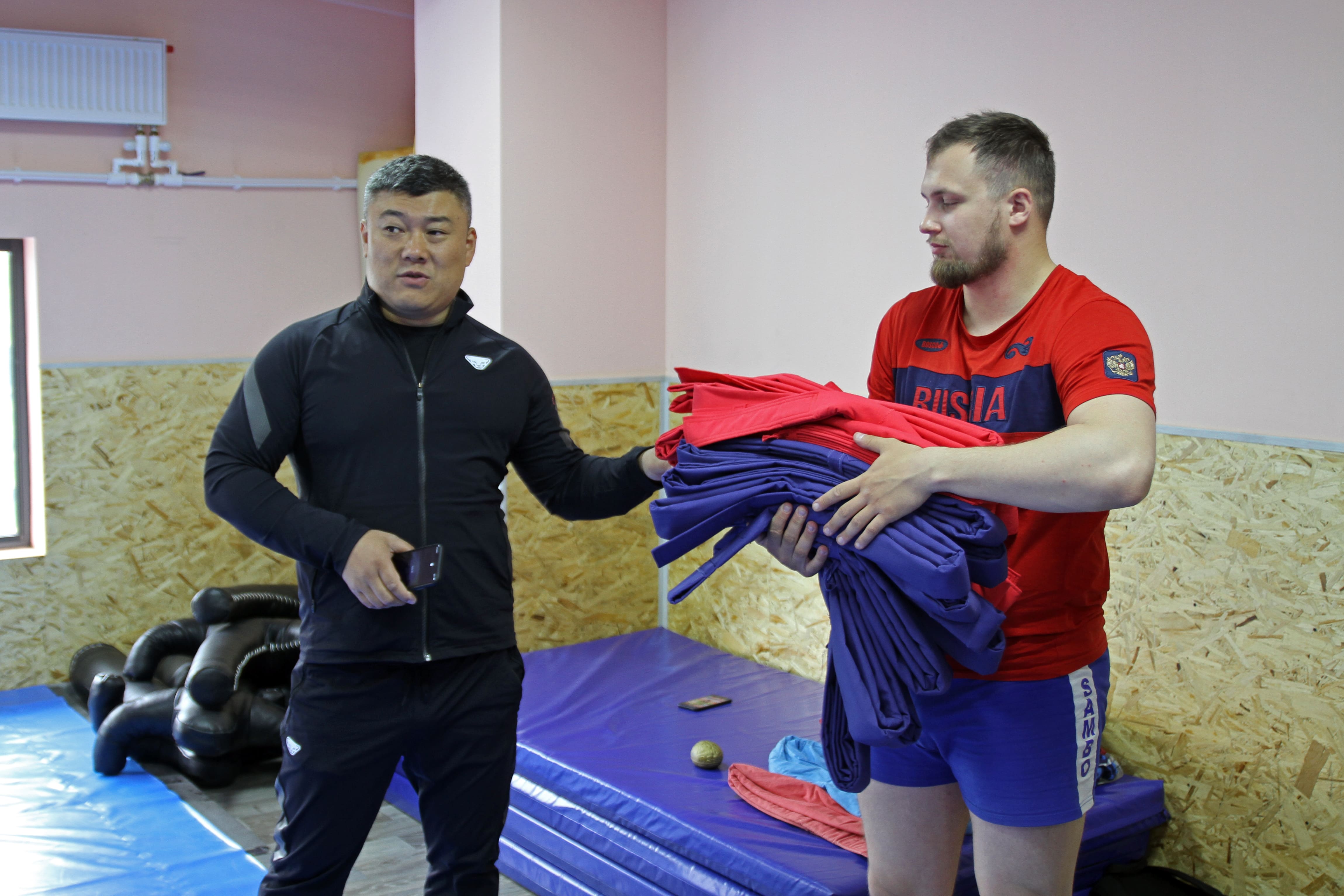 Тренировка по корейской борьбе ссирым в Долинске