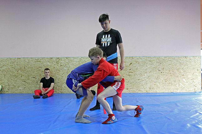 Тренировка по корейской борьбе ссирым в Долинске
