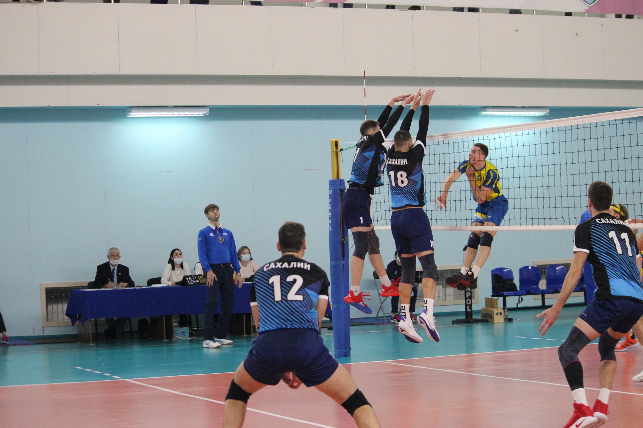 "Элвари-Сахалин" - "Волжанин" (03.11.2020)