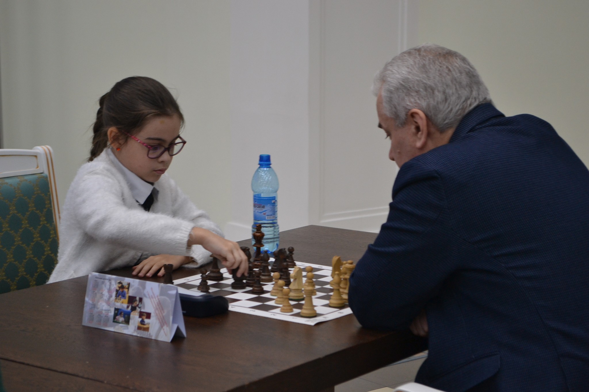 Гала-матч между юношеской сборной области и командой чиновников