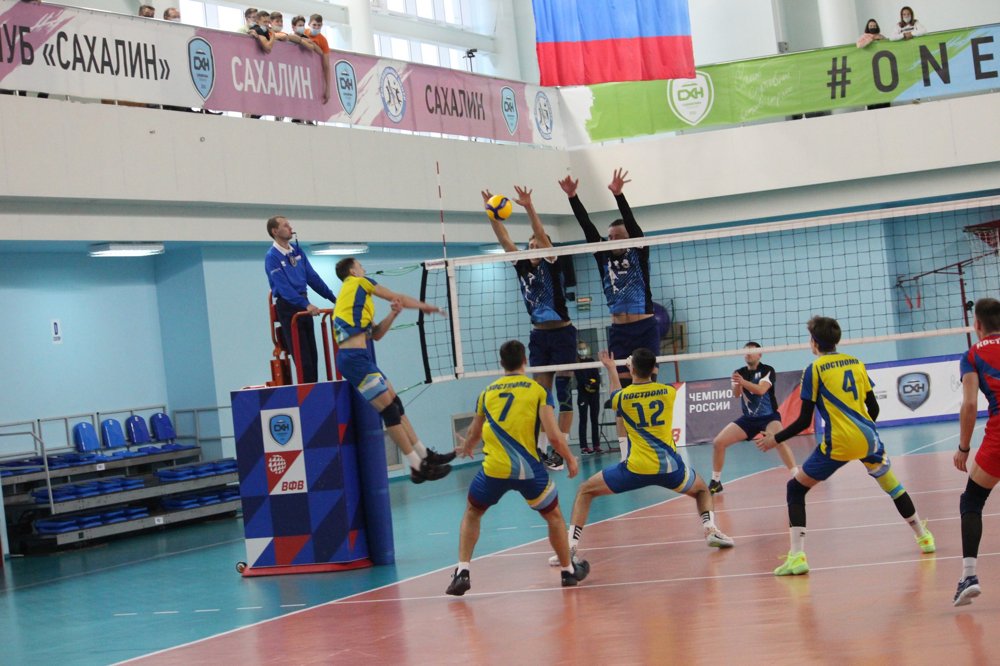 "Элвари-Сахалин" - "Волжанин" (03.11.2020)