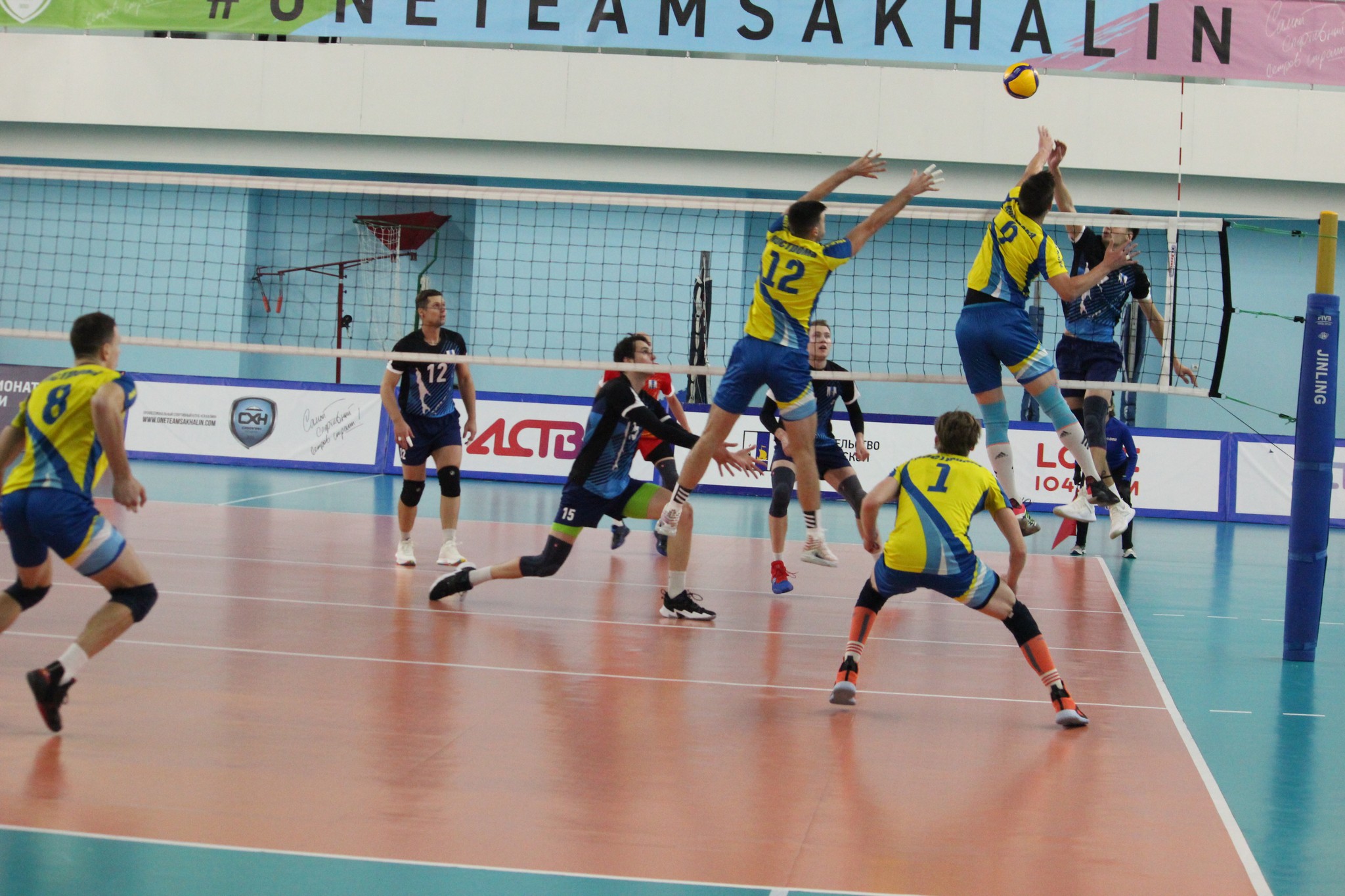 "Элвари-Сахалин" - "Волжанин" (03.11.2020)