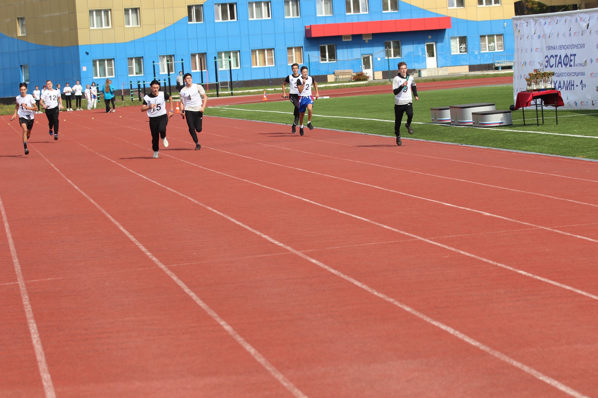 Областная эстафета среди команд сельских и городских школ