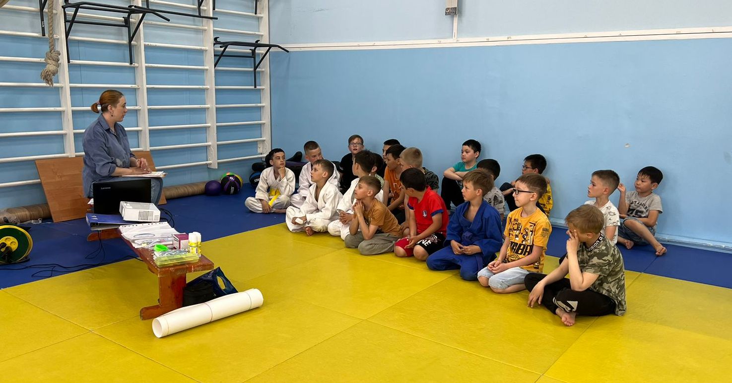 Антидопинговая акция в "СШ самбо и дзюдо"