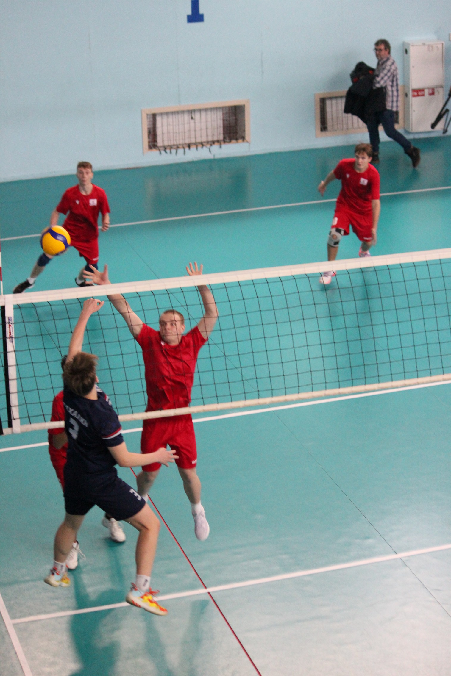 Первенство области по волейболу среди юношей и девушек 2009-2010 г.р.