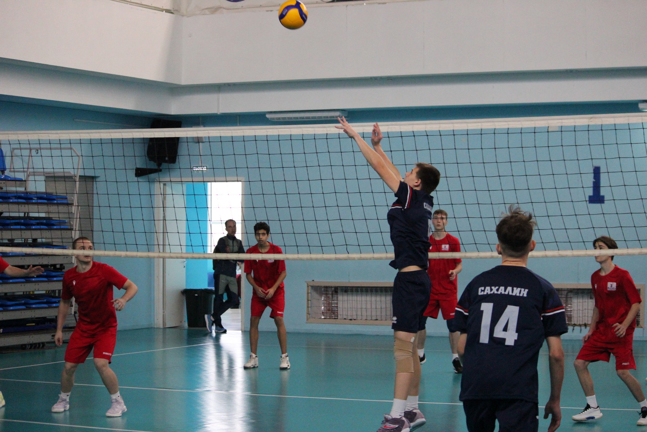 Первенство области по волейболу среди юношей и девушек 2009-2010 г.р.