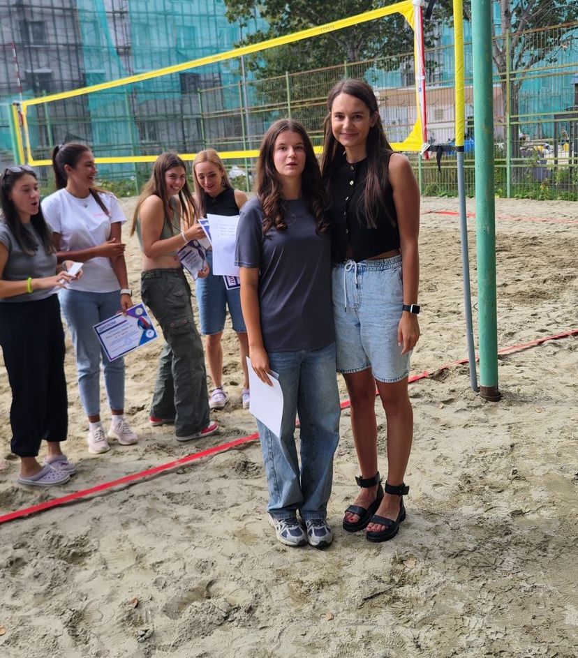 Награждение медалистов чемпионата области по пляжному волейболу