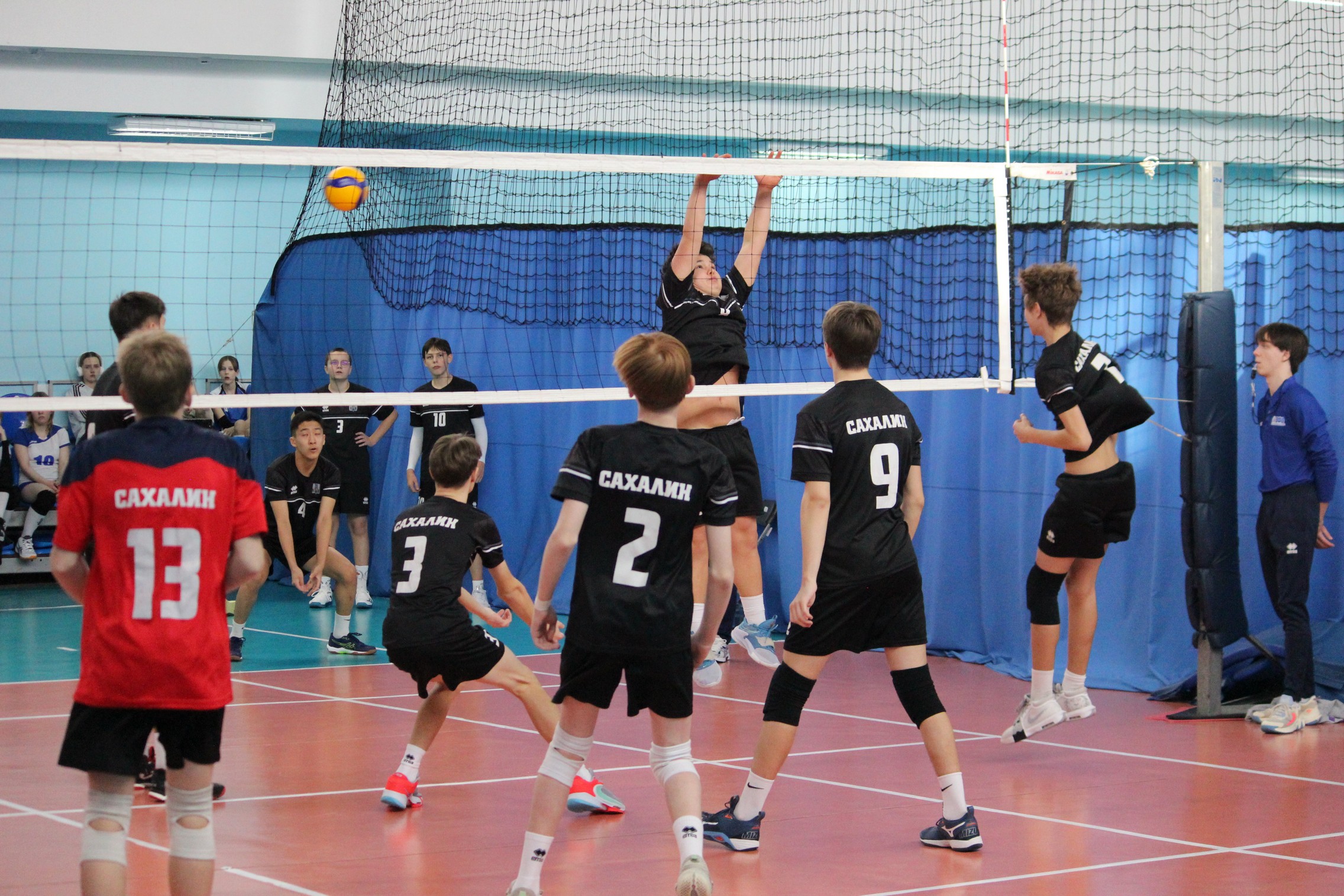 Первенство области по волейболу среди юношей и девушек 2009-2010 г.р.