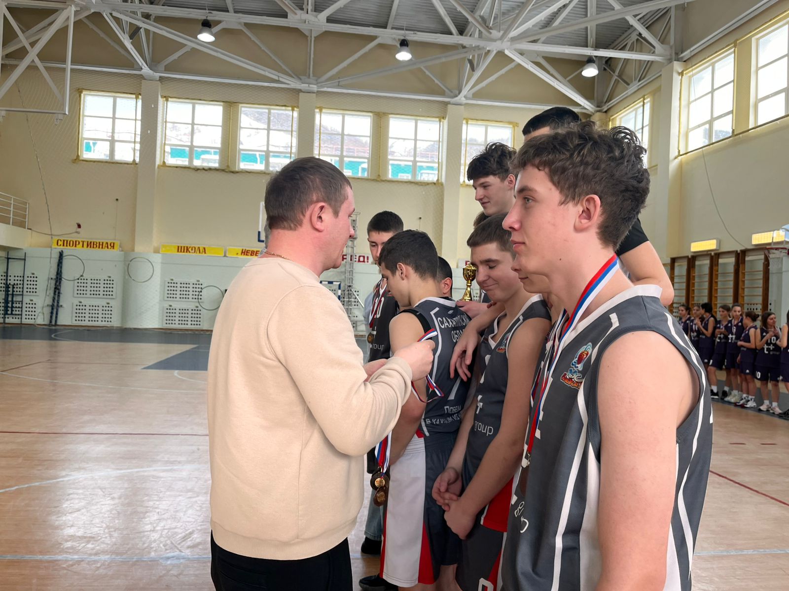 Дивизиональный этап чемпионата ШБЛ "КЭС-БАСКЕТ"