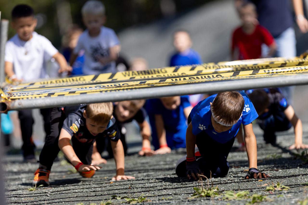 Осенняя детская гонка с препятствиями «Pride Race»