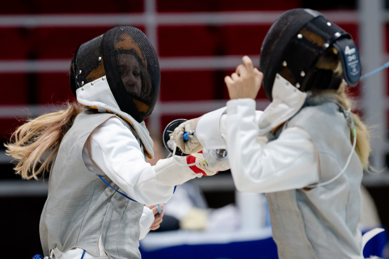 Открытые региональные соревнования рапиристов (фото Юрия Кима)