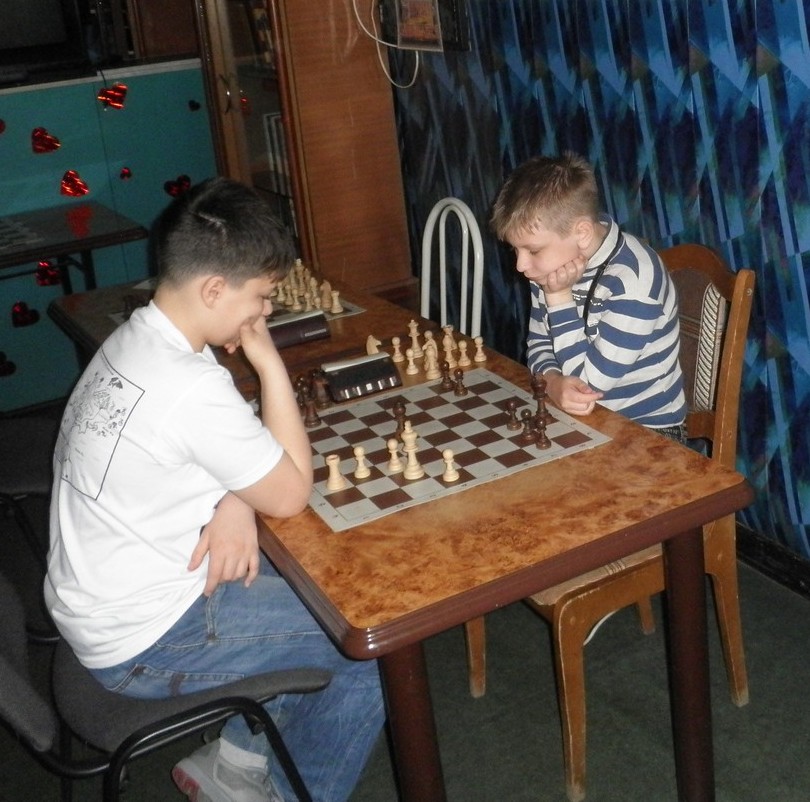 Алеша сперва обыгрывал меня в шахматы зато. Алеша сперва обыгрывал меня в шахматы зато. Цитаты про шахматы. Алеша сперва обыгрывал меня в шахматы зато. Алеша сперва обыгрывал меня в шахматы зато.